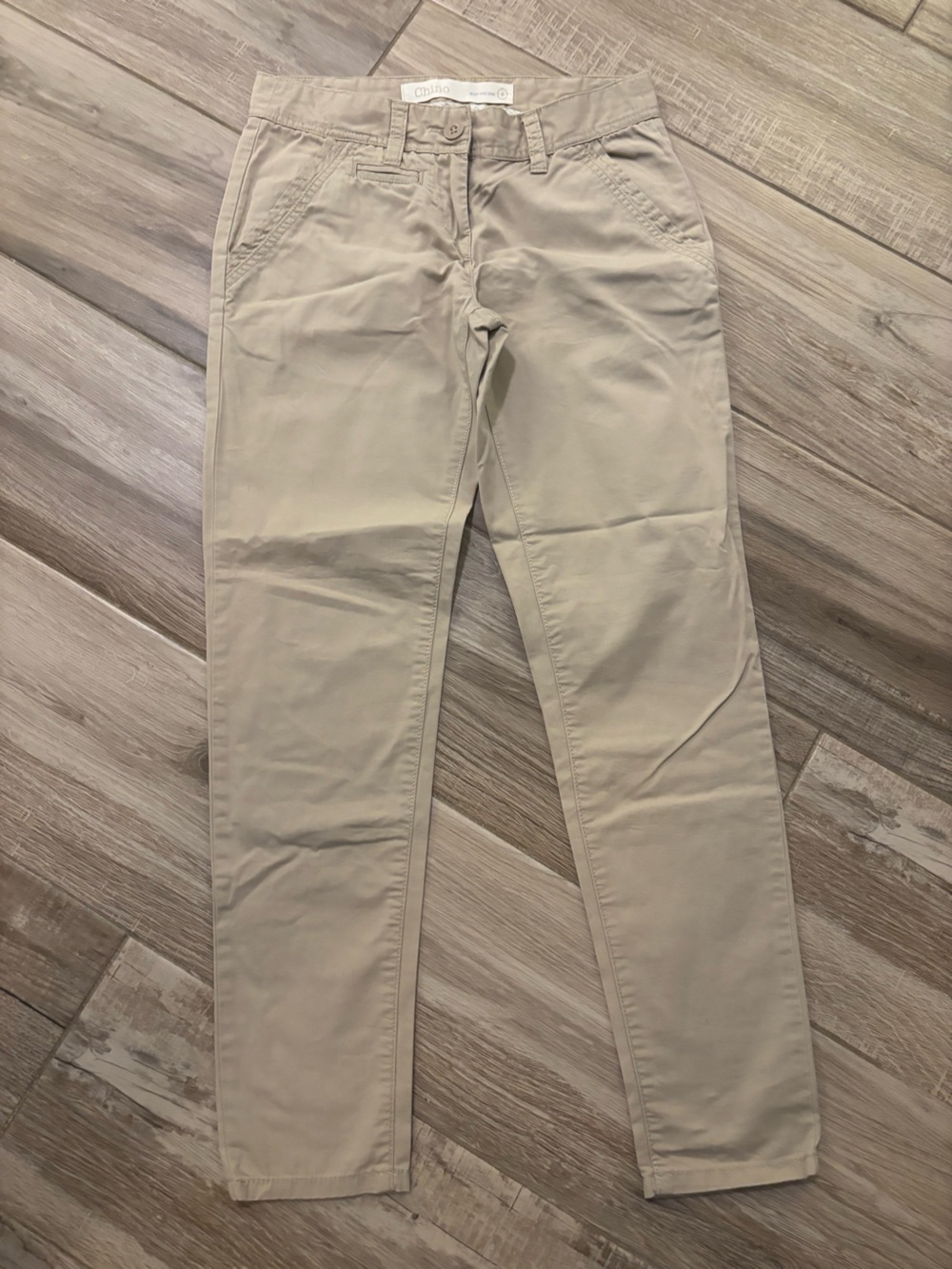 Kids' Casual Chino Pants in Light Khaki size 6 in excellent condition